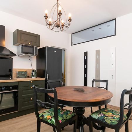 Bien D'Exception En Face Du Palais Des Papes Apartment อาวีญง ภายนอก รูปภาพ