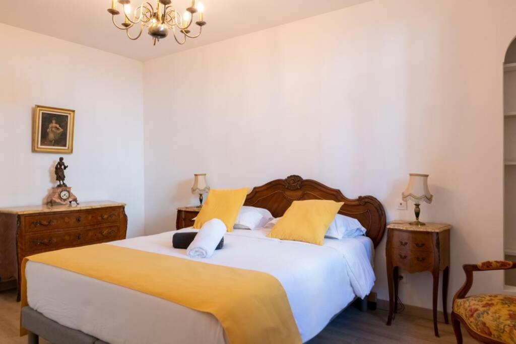 Bien D'Exception En Face Du Palais Des Papes Apartment อาวีญง ภายนอก รูปภาพ